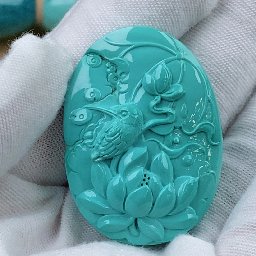 绿松石未镶嵌颈饰