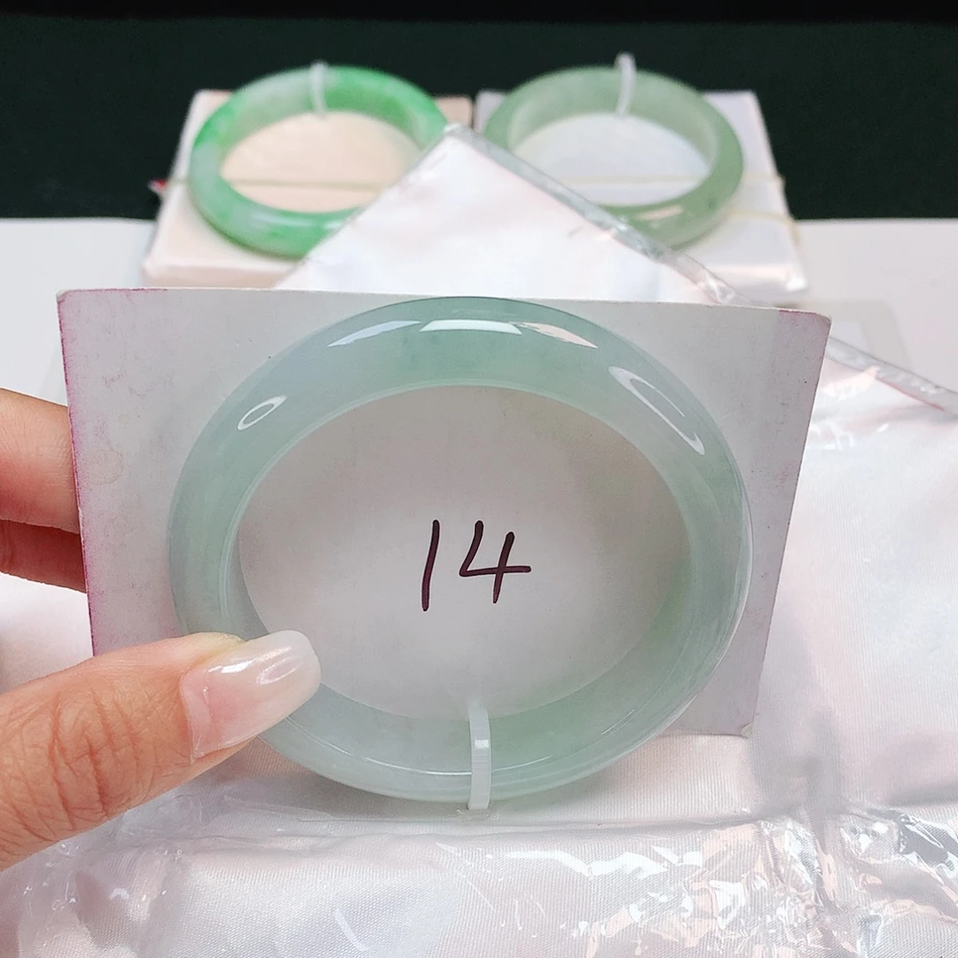 翡翠未镶嵌手镯 正圈56+