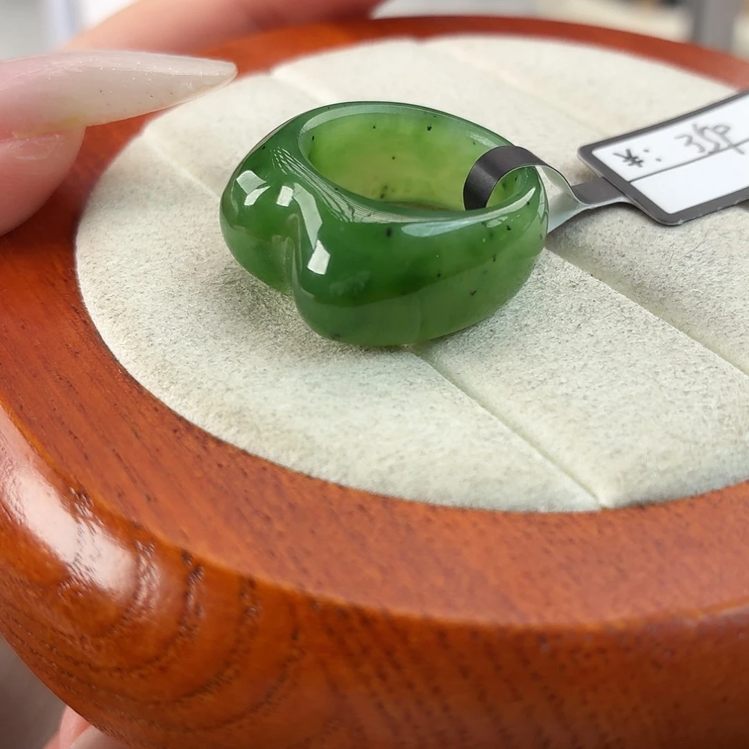 和田玉未镶嵌戒指r22碧玉猫耳16.7