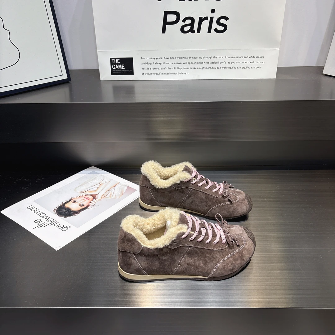 小个子增高4cm加绒保暖德训鞋2025冬新款百搭显瘦舒适软底运动鞋