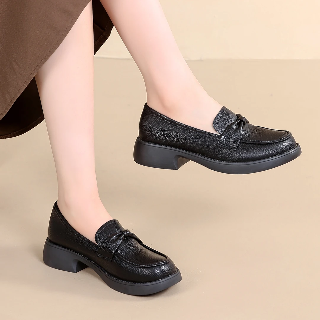 [品牌力荐]春秋高级时尚百搭气质轻便小单鞋7885