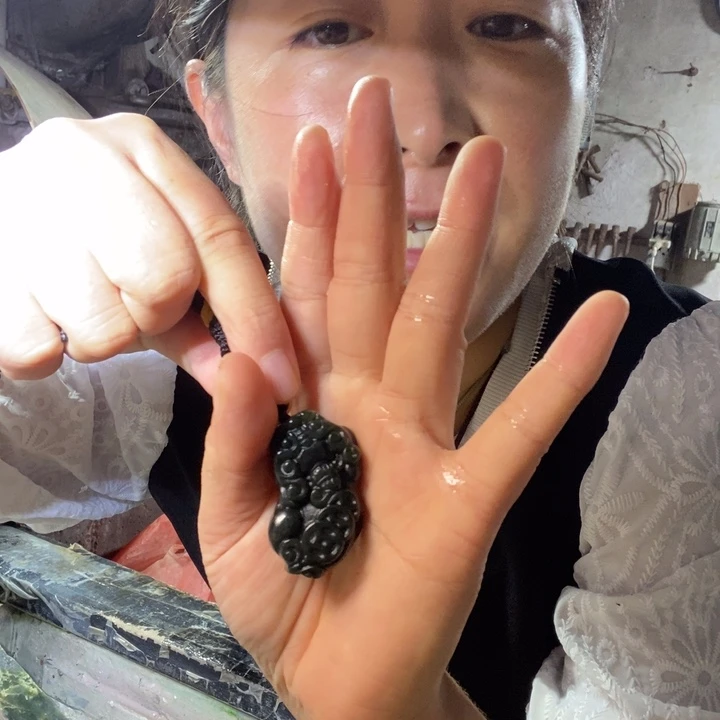 未镶嵌和田玉挂件