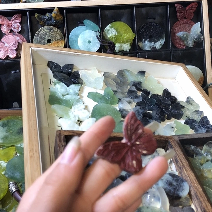 岫玉未镶嵌岫玉挂件