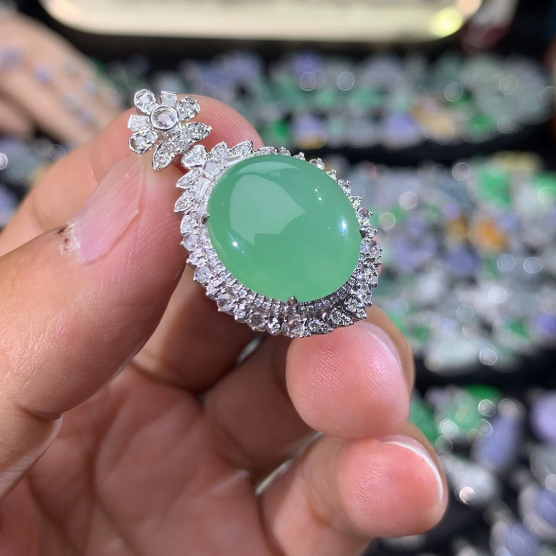 翡翠18K金镶嵌吊坠(不含链)
