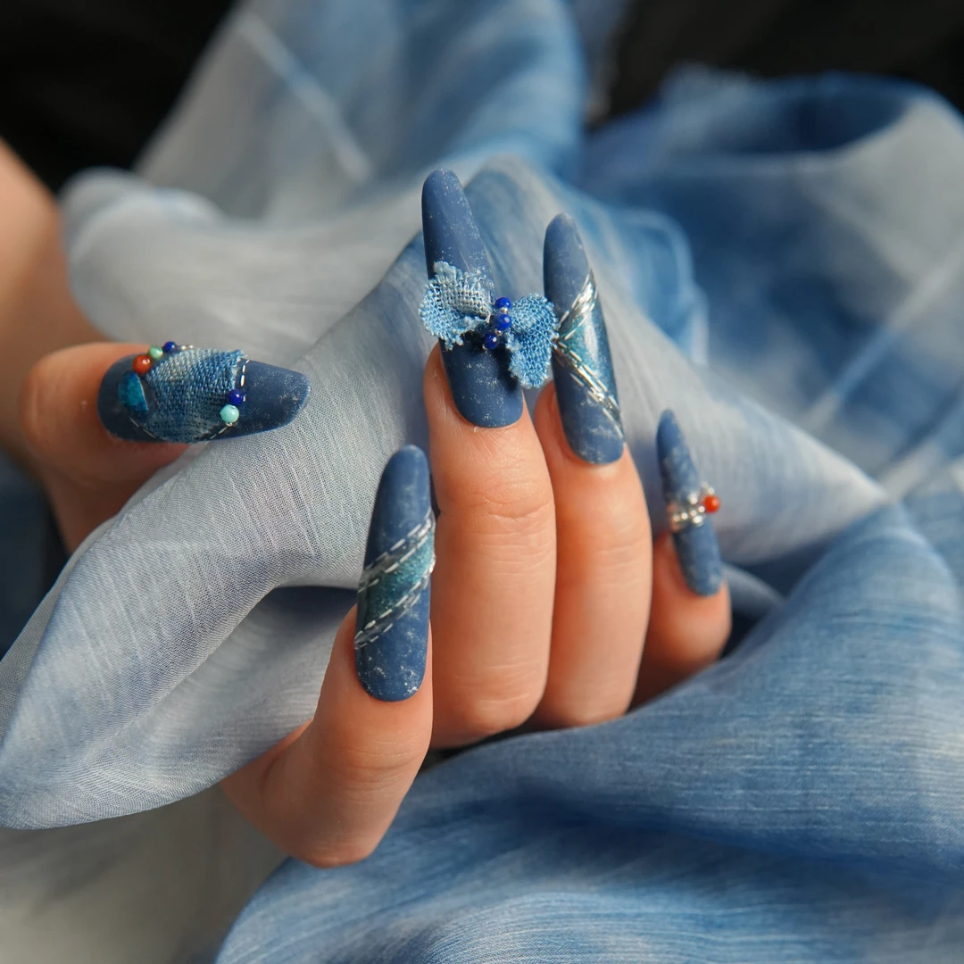 【织梦】蓝色显白高级百搭时尚穿戴中长款穿戴手工甲片穿戴美甲