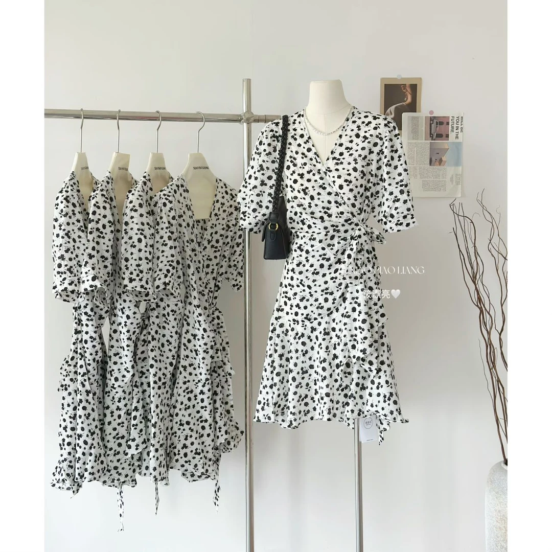 【白花】2025法式连衣裙夏季V领气质收腰显瘦碎花裙子女9962#0.1