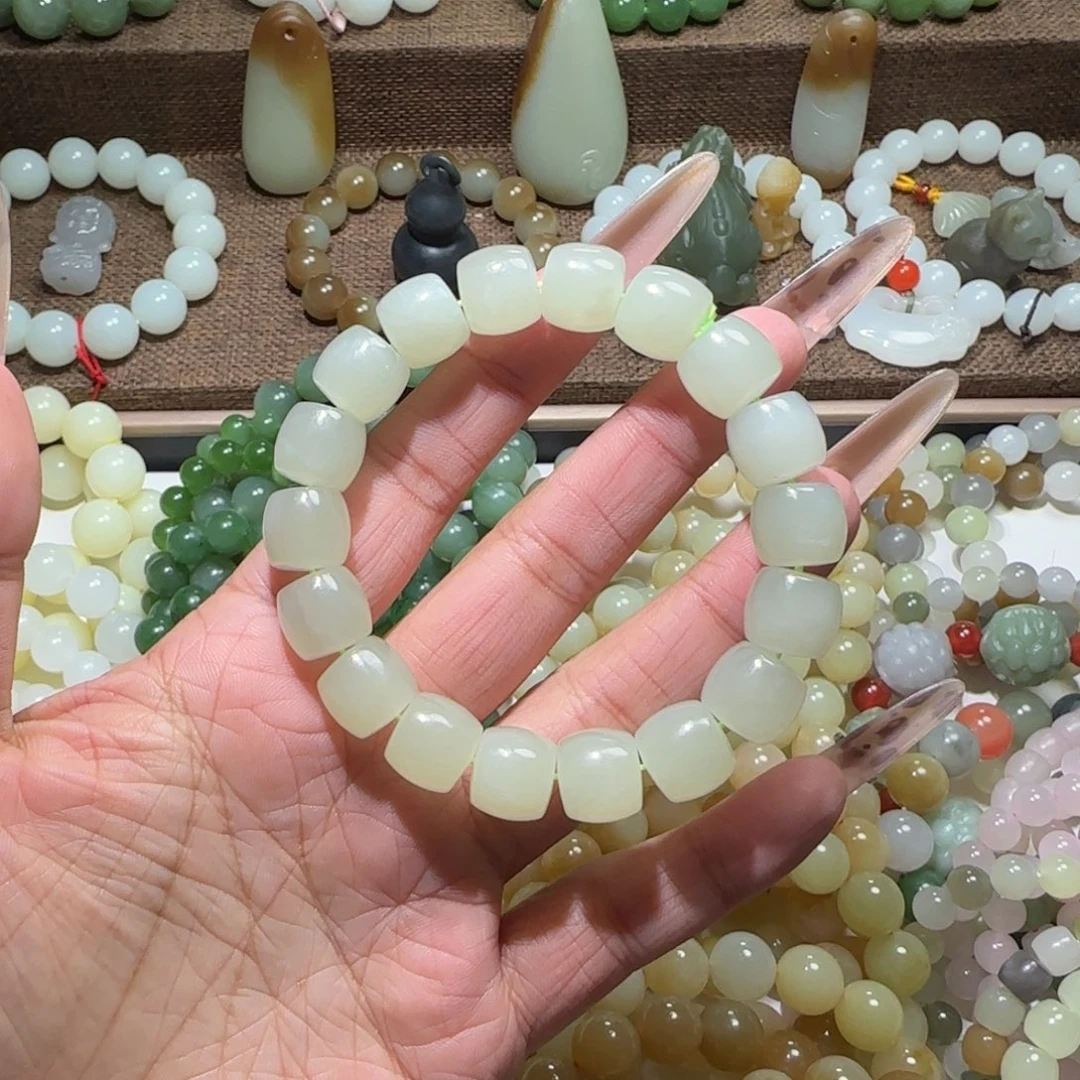 和田玉未镶嵌手链