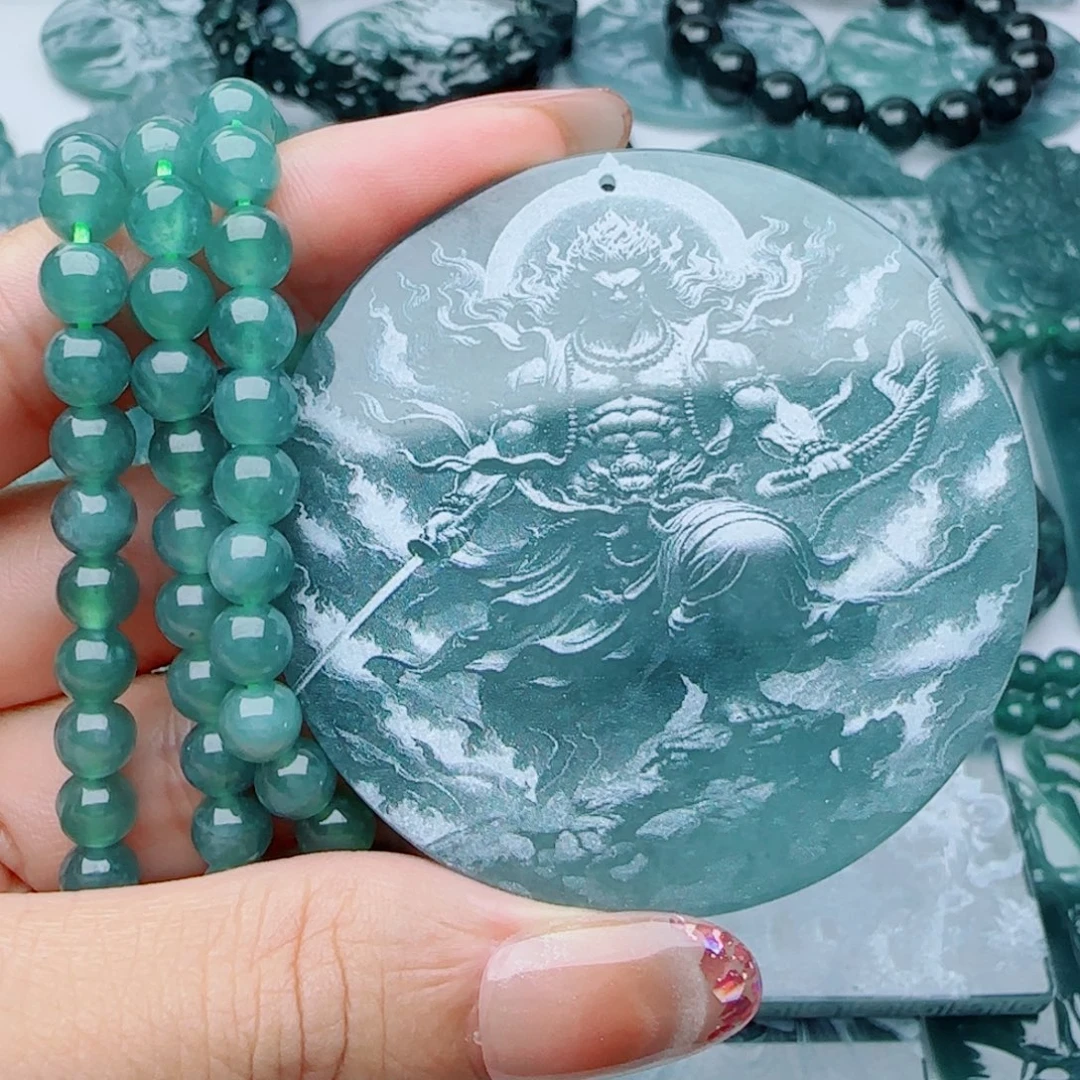 颈饰未镶嵌翡翠多样性发货天然的A货翡翠