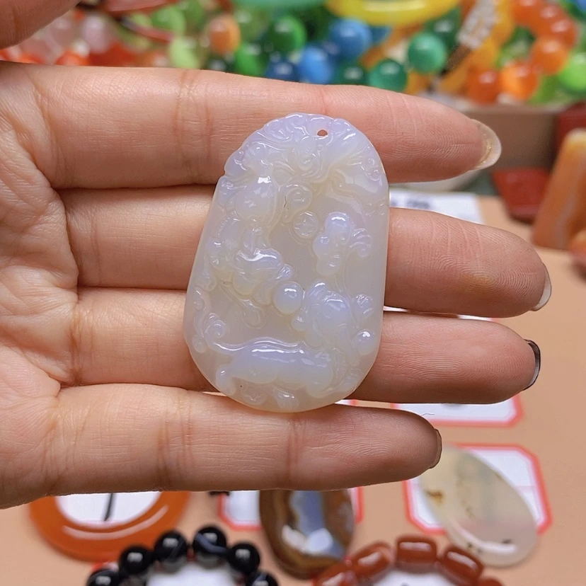 【闪购商品】玛瑙/玉髓颈饰未镶嵌?*歌