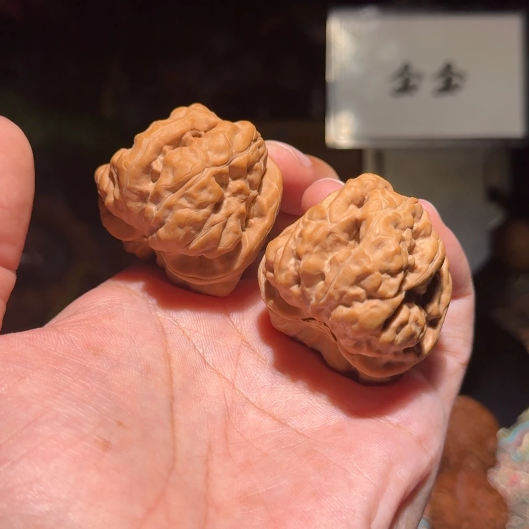 把件核桃1396肌肉蛙，尺寸40 43 36