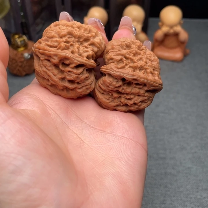 把件文玩核桃平谷凹底41全品