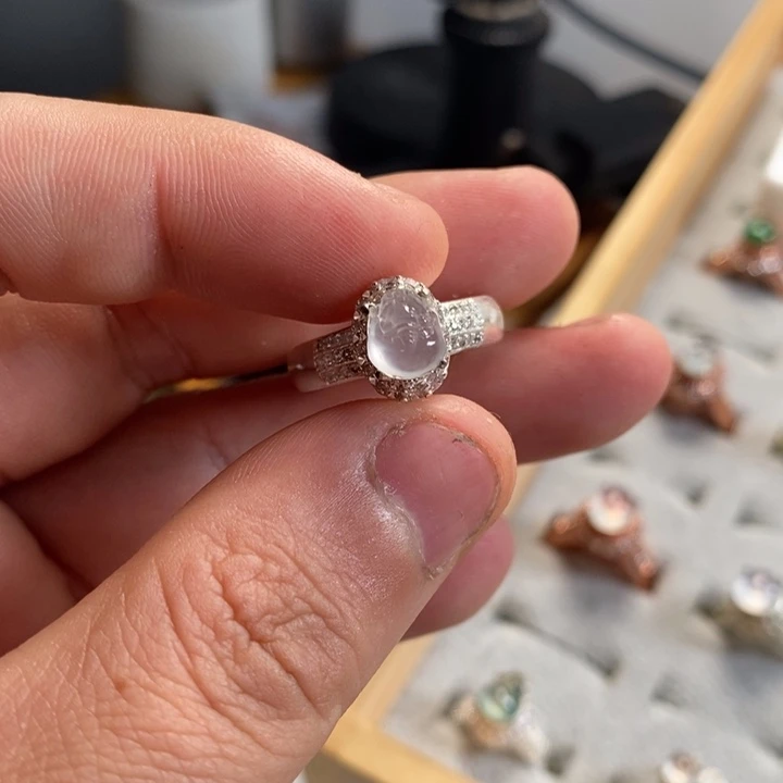 翡翠未镶嵌戒指戒指