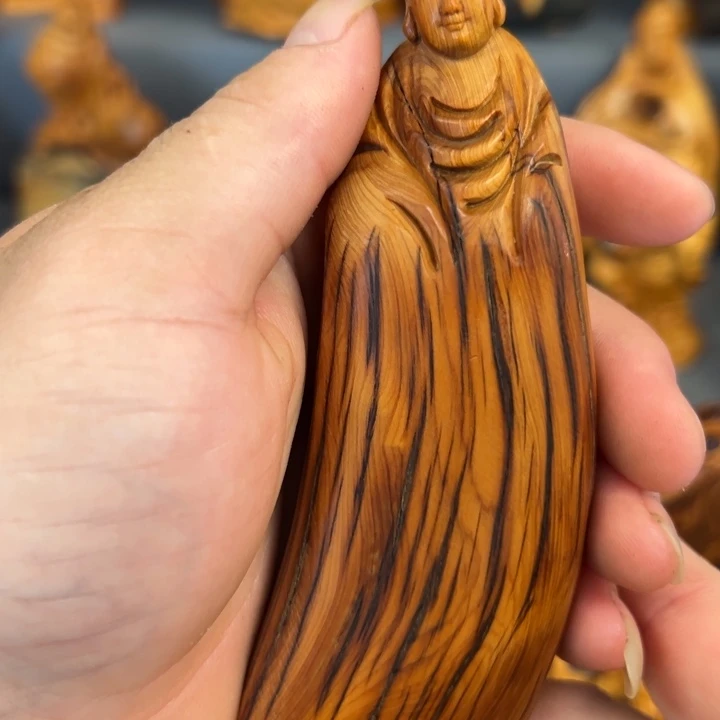 柏木（崖柏）点点关注