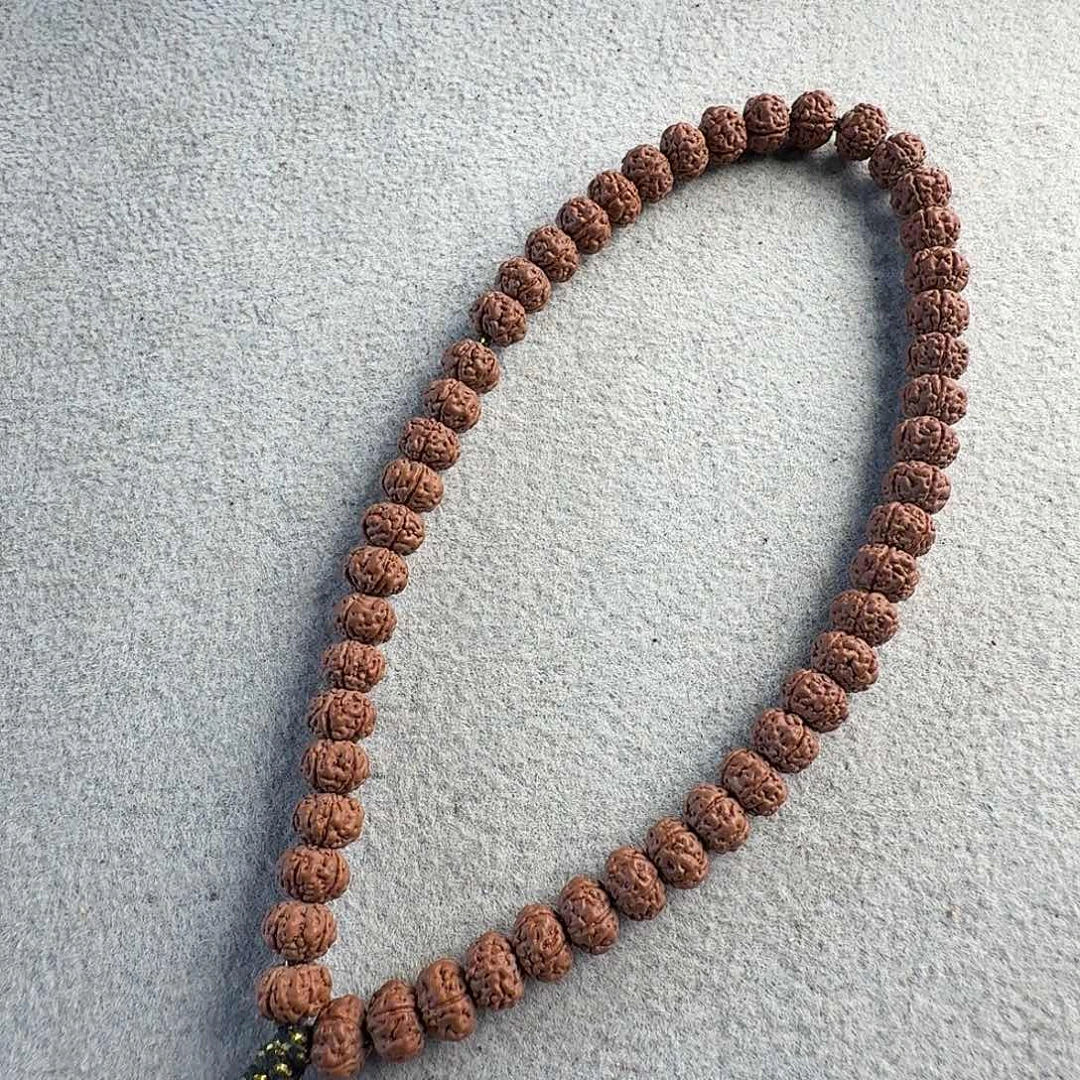 金刚菩提吊坠卡7头货老树王手持