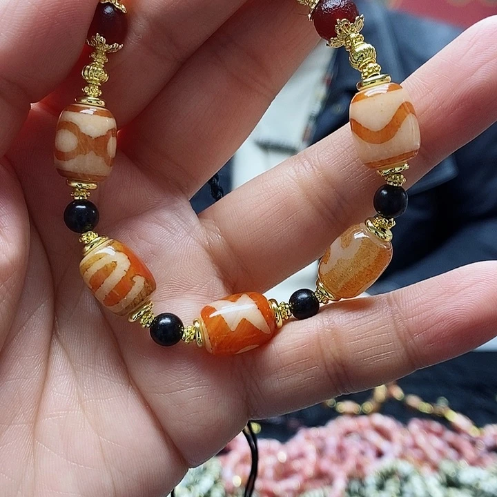 玛瑙/玉髓颈饰合金