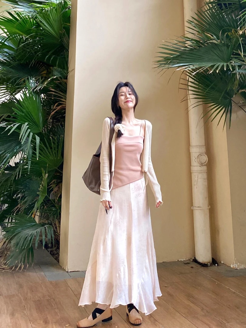 早春温柔风气质甜美搭配一整套慵懒风复古开衫上衣半身裙三件套装