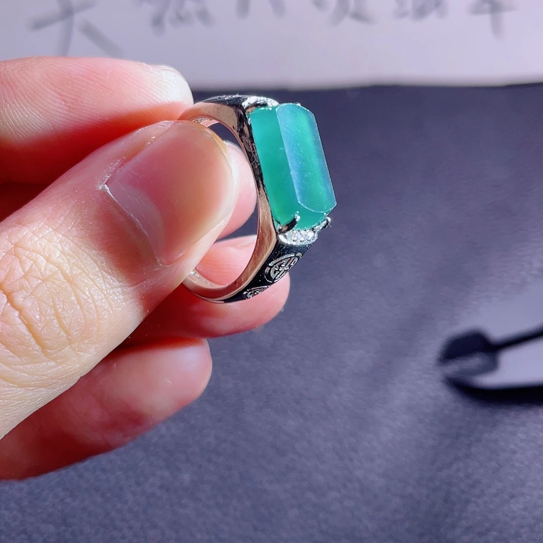 翡翠颈饰未镶嵌999999999