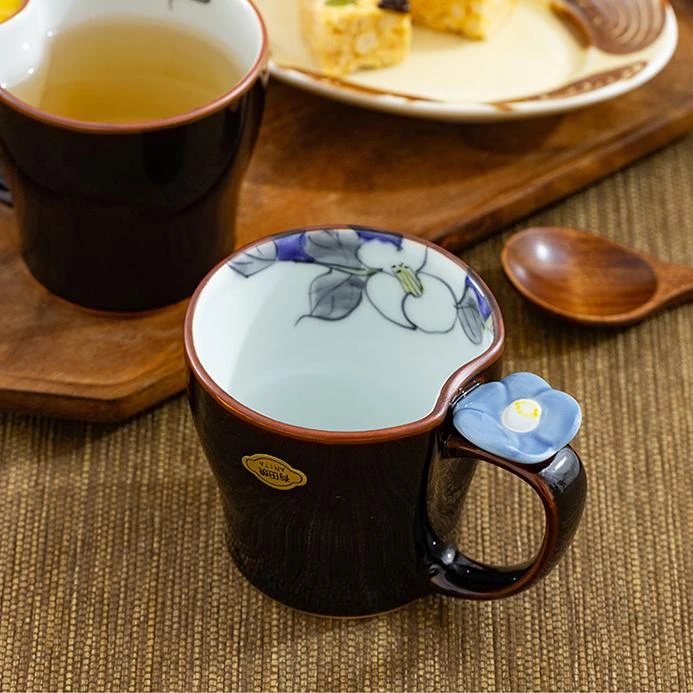 有田烧 花绘莳釉下彩带柄马克杯