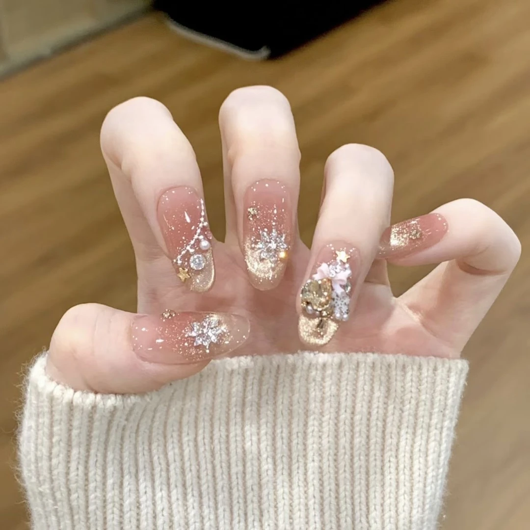 【金色圣诞】圣诞树纯手工穿戴甲秋冬雪花高级爆闪猫眼氛围显白美甲