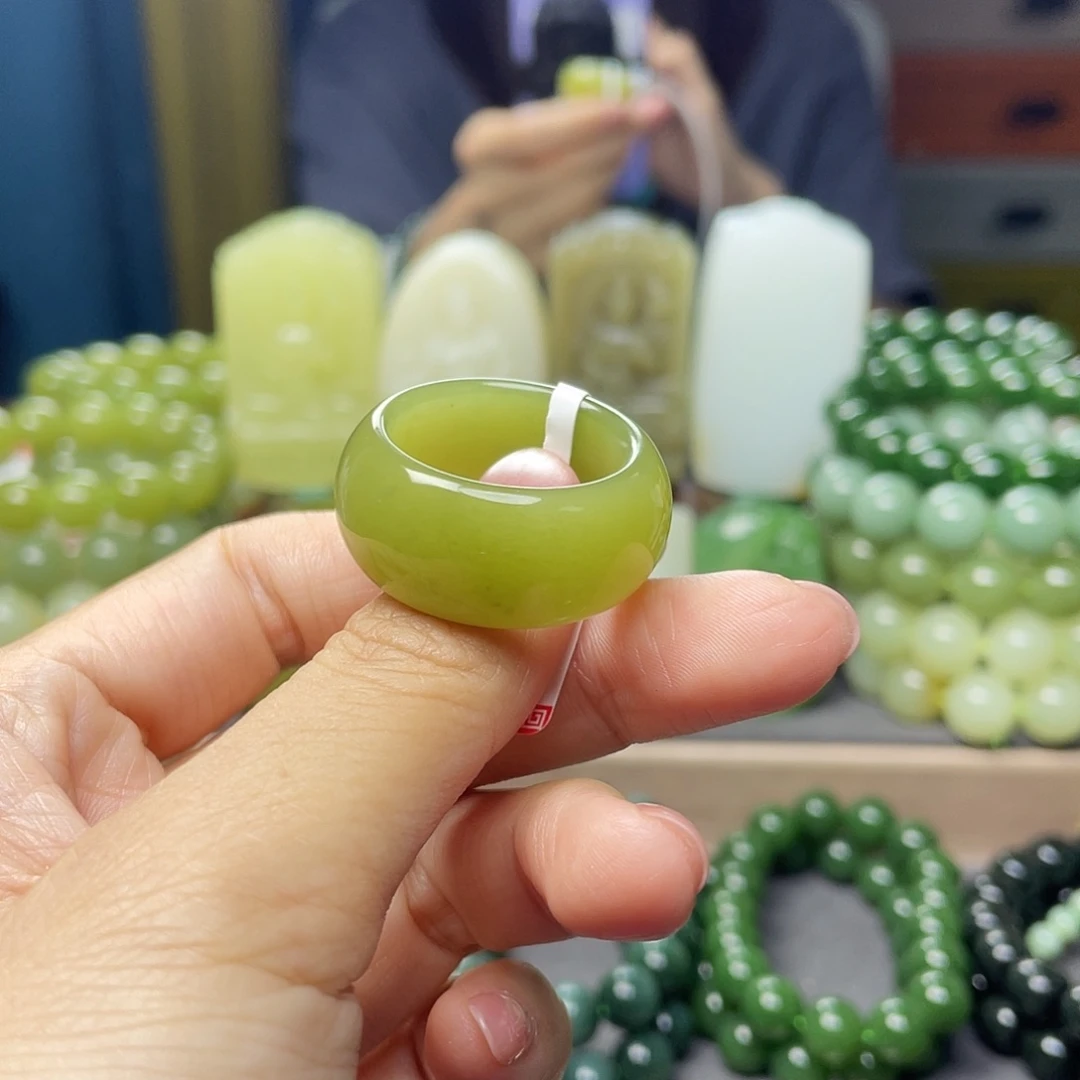 和田玉戒指未镶嵌d****6