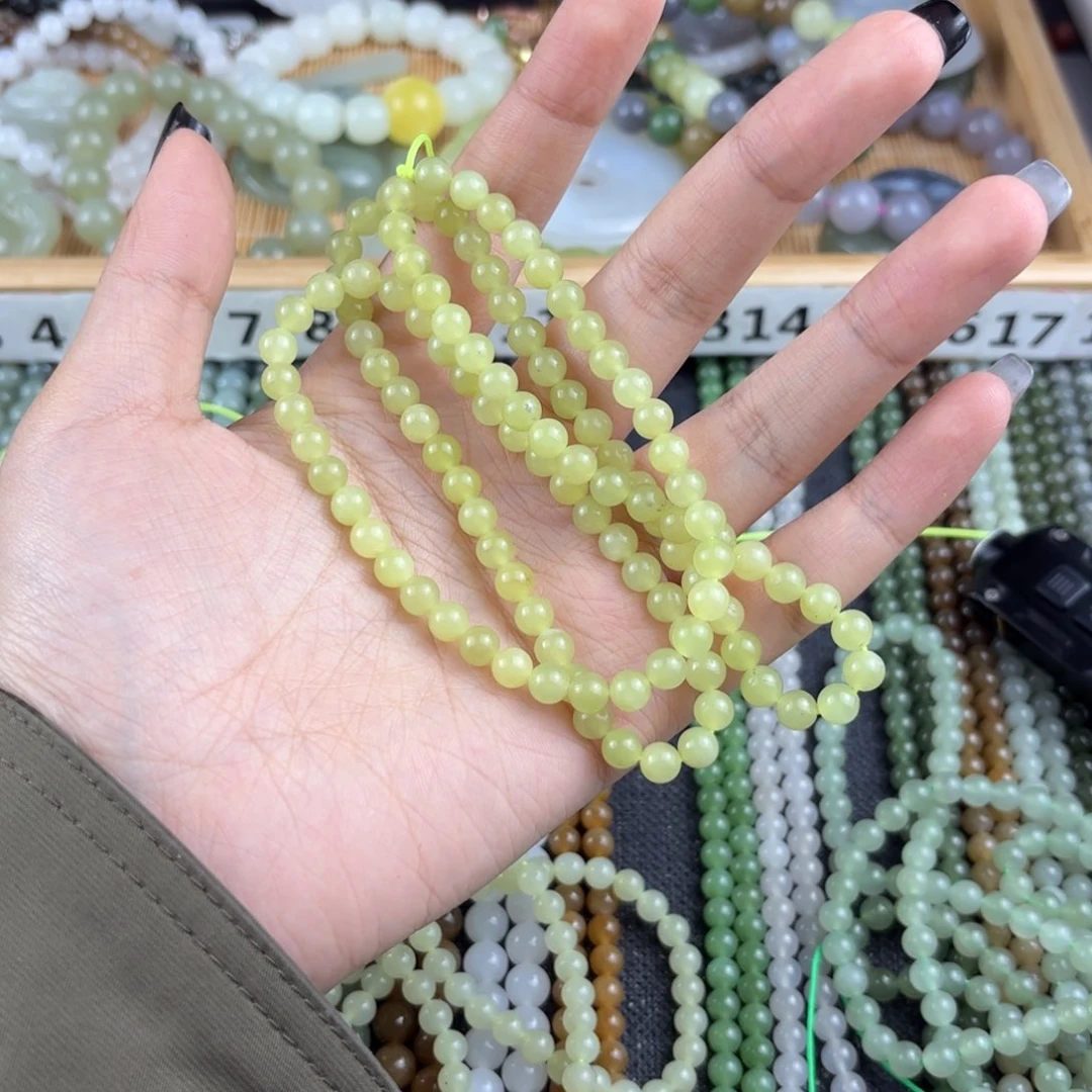 小***儿和田玉未镶嵌颈饰