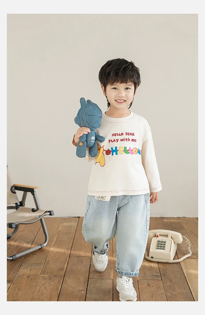 YOEHYAUL/幼悠【清货】男宝宝舒适设计熊崽崽造型宽松萌趣卫衣N5580