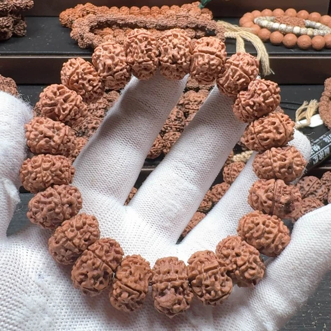 金刚菩提手串17荔枝纹天然纽扣（扇面）