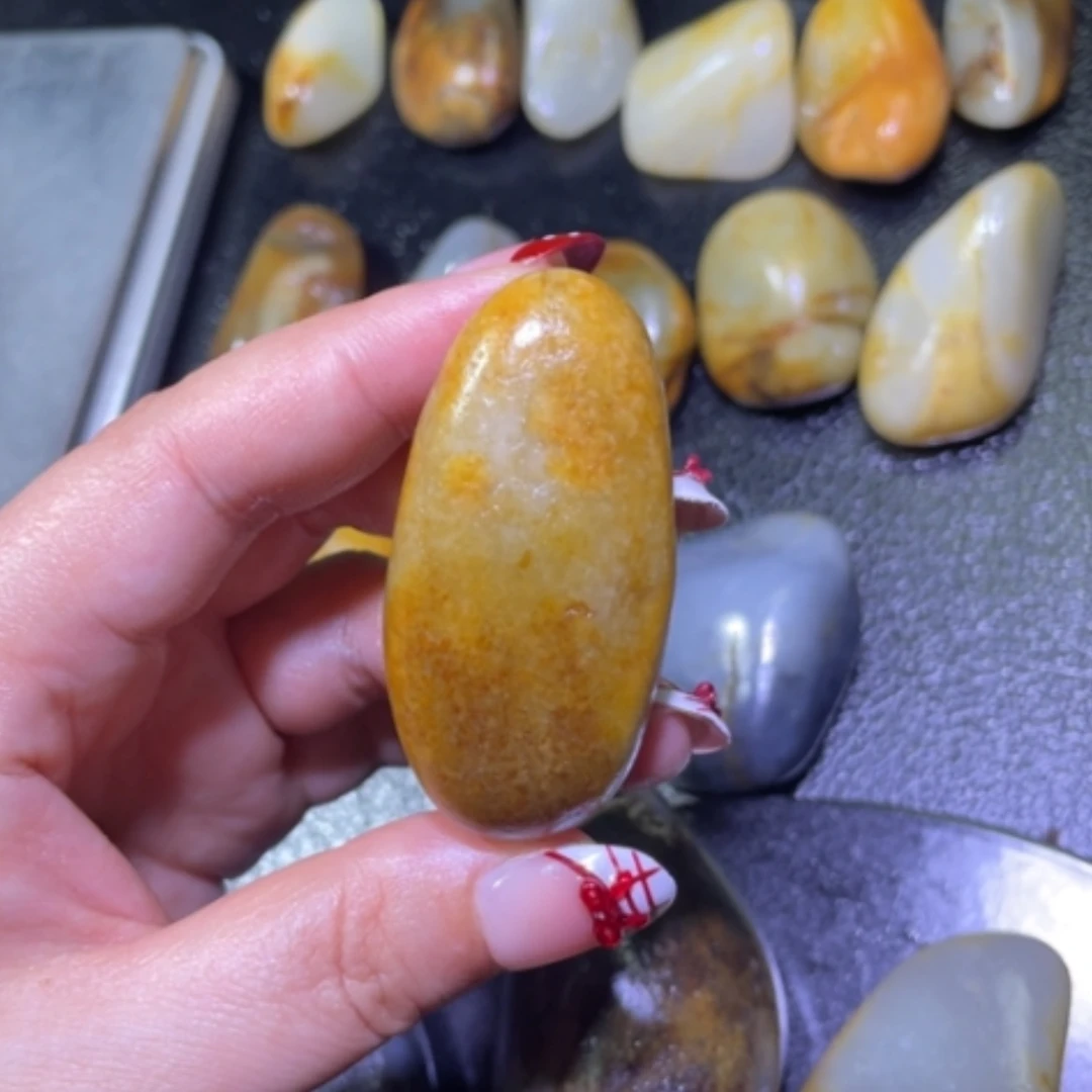 【闪购商品】颈饰未镶嵌和田玉百*