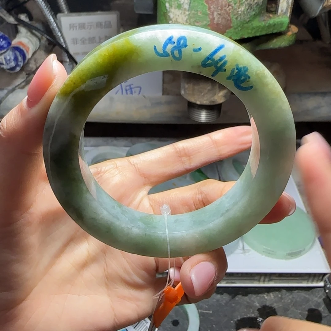 定制翡翠手镯定制未镶嵌
