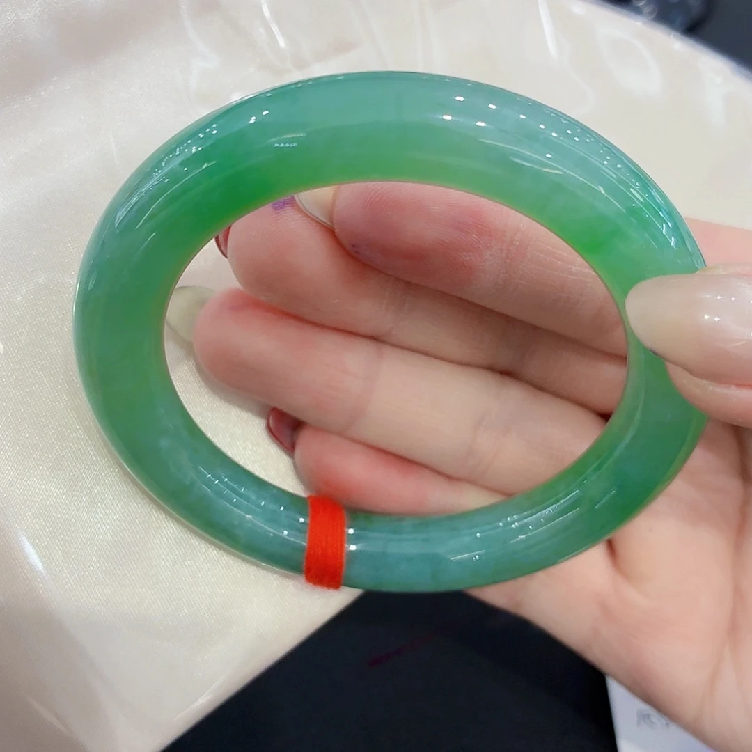 翡翠未镶嵌手镯翡翠56-58.5圈口（强推）