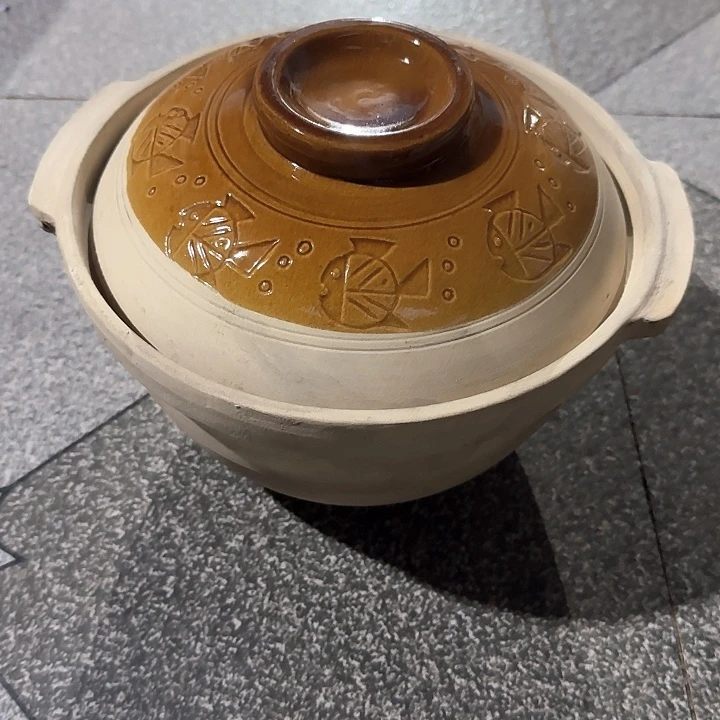 瓷片陶瓷盘子碗啥都有