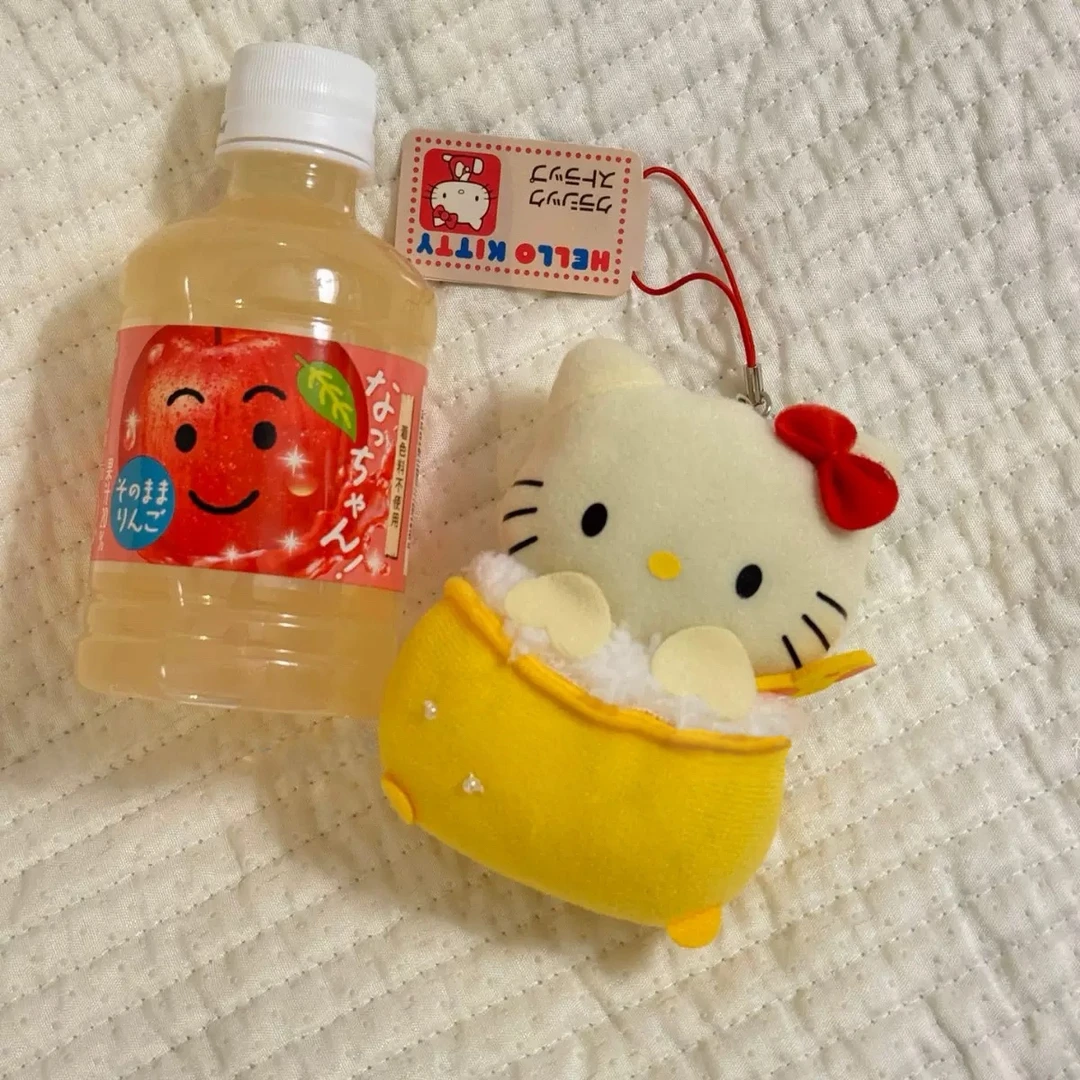 【宝藏库】中古款黄色浴缸泡澡小鸭子kitty挂件