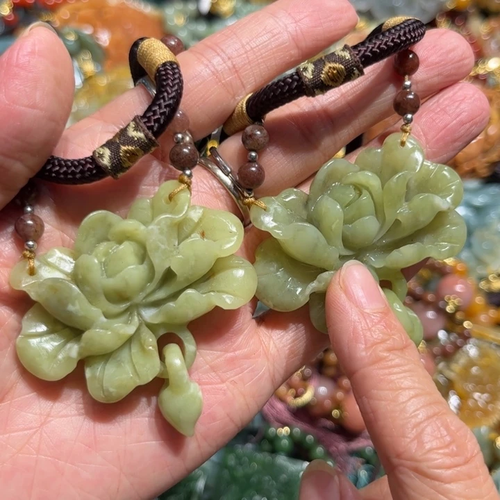 岫玉未镶嵌岫玉吊坠