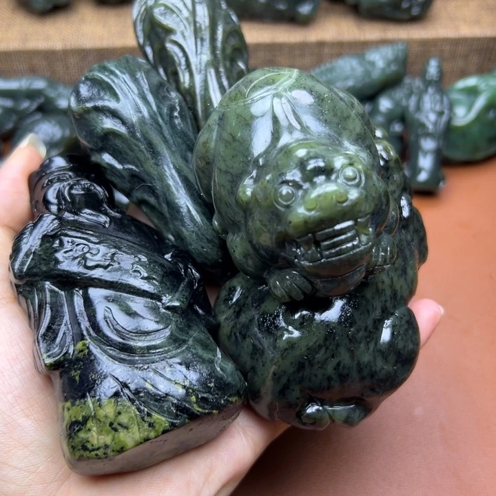 挖***嚓和田玉（糖玉）未镶嵌挂件