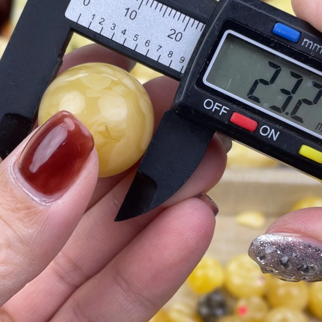 裸石琥珀未镶嵌蜜蜡154