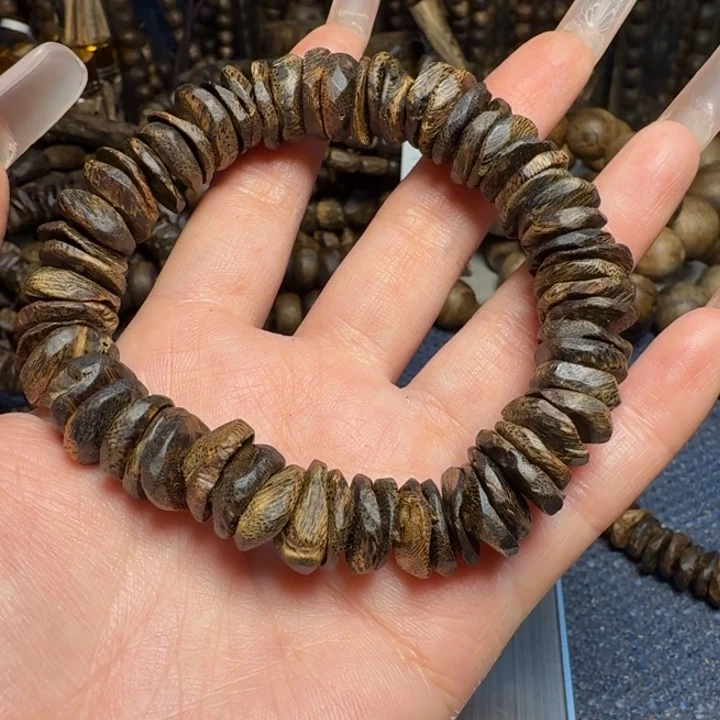 树脂制品霸*白奇沉水树丁