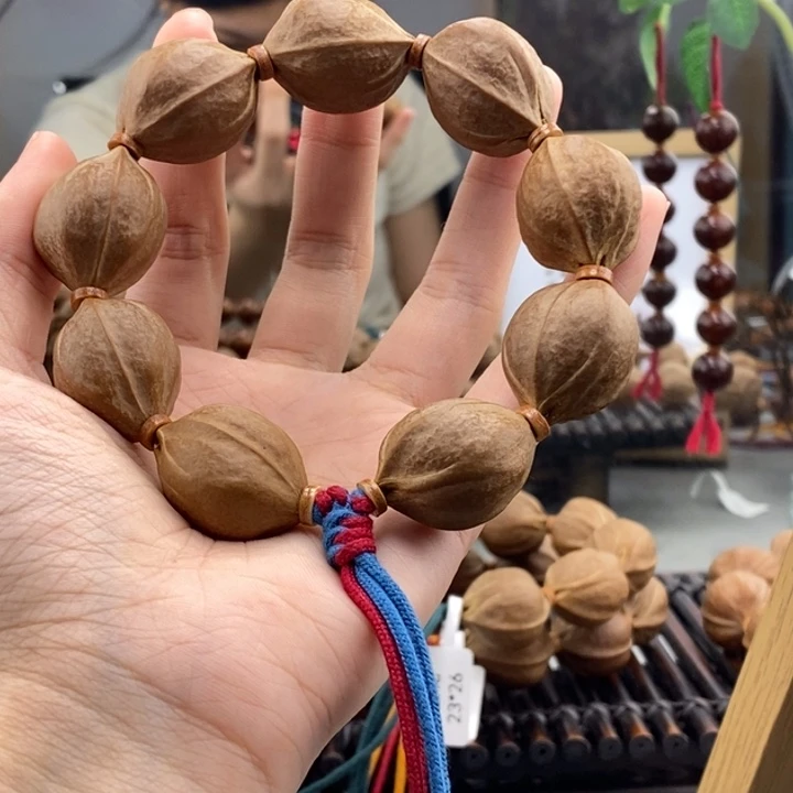 手串橄榄核?****?梅林铁