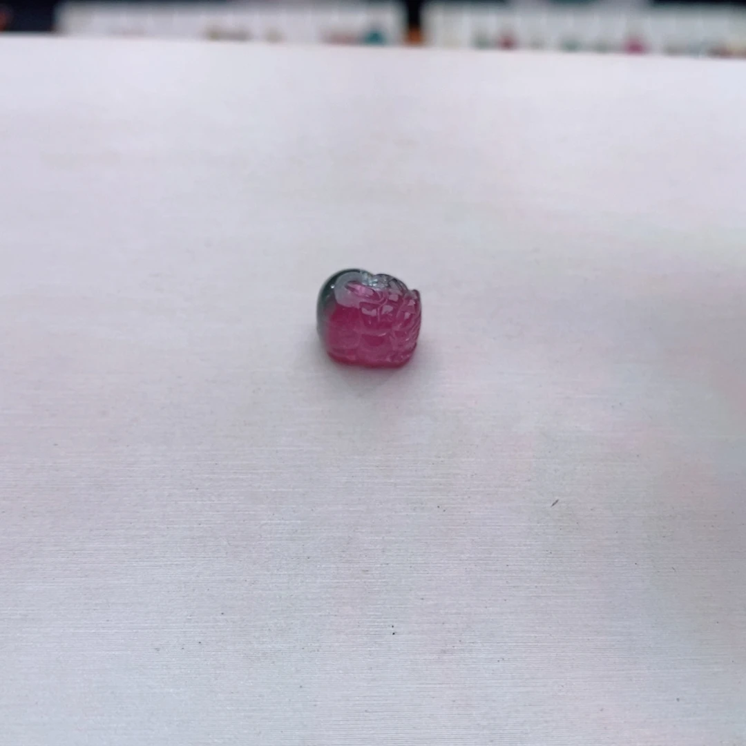 未镶嵌单颗貔貅m碧玺