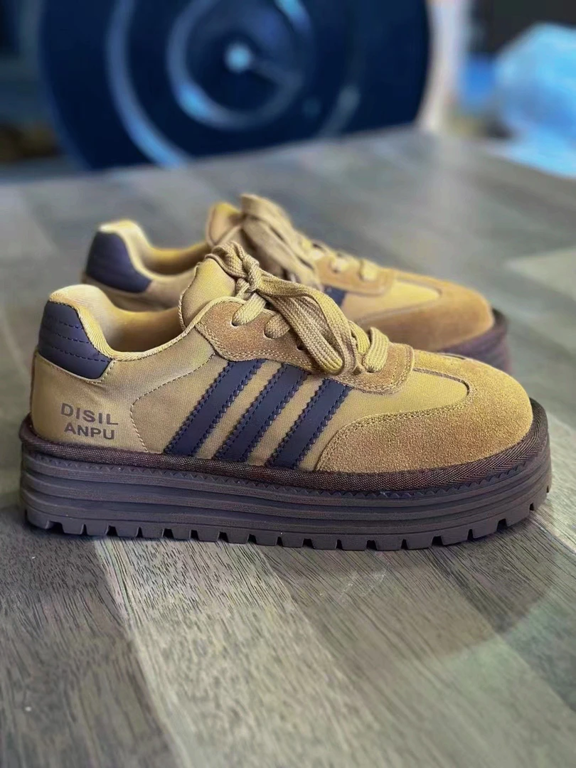 松糕底黑白圆头秋季女士拼色板鞋时尚日常休闲板鞋