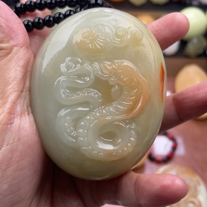 维***玮石材天然古青石手把件