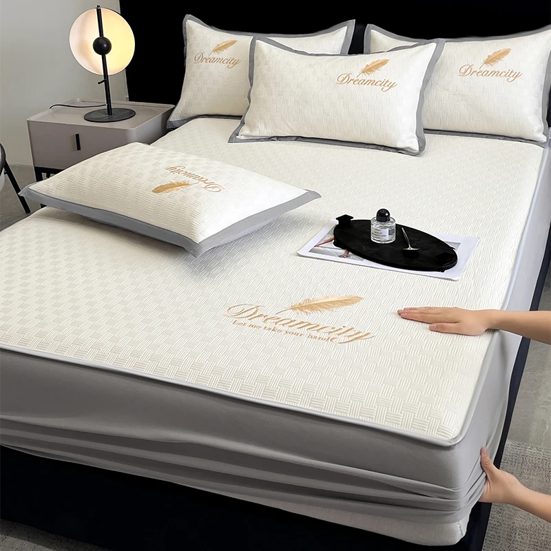 富安娜新款A类刺绣冰豆豆凉感软席家用冰丝凉席丝滑裸睡床上用品.