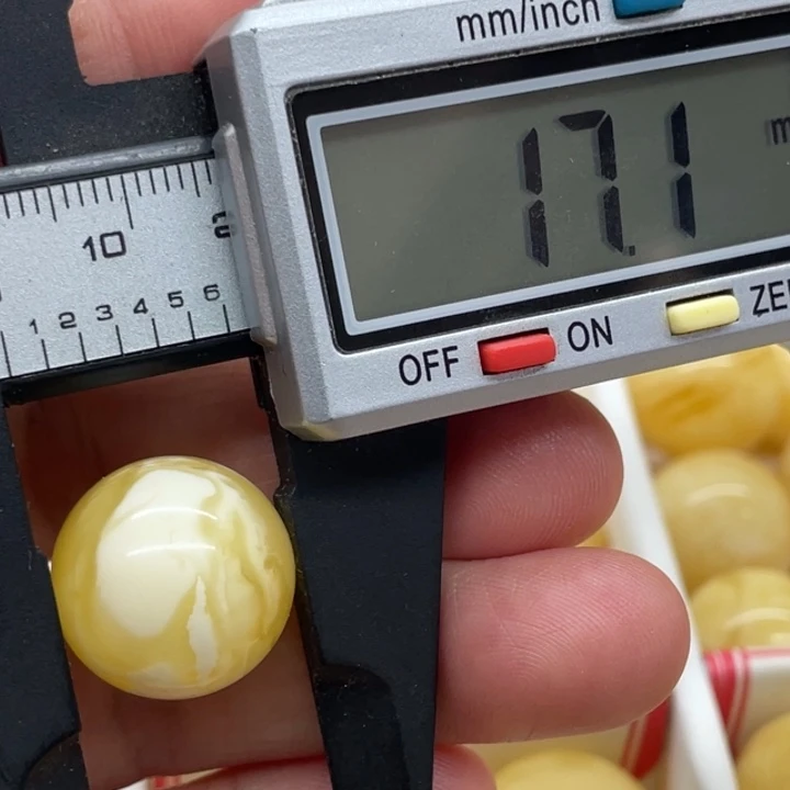 未镶嵌琥珀裸石蜜蜡