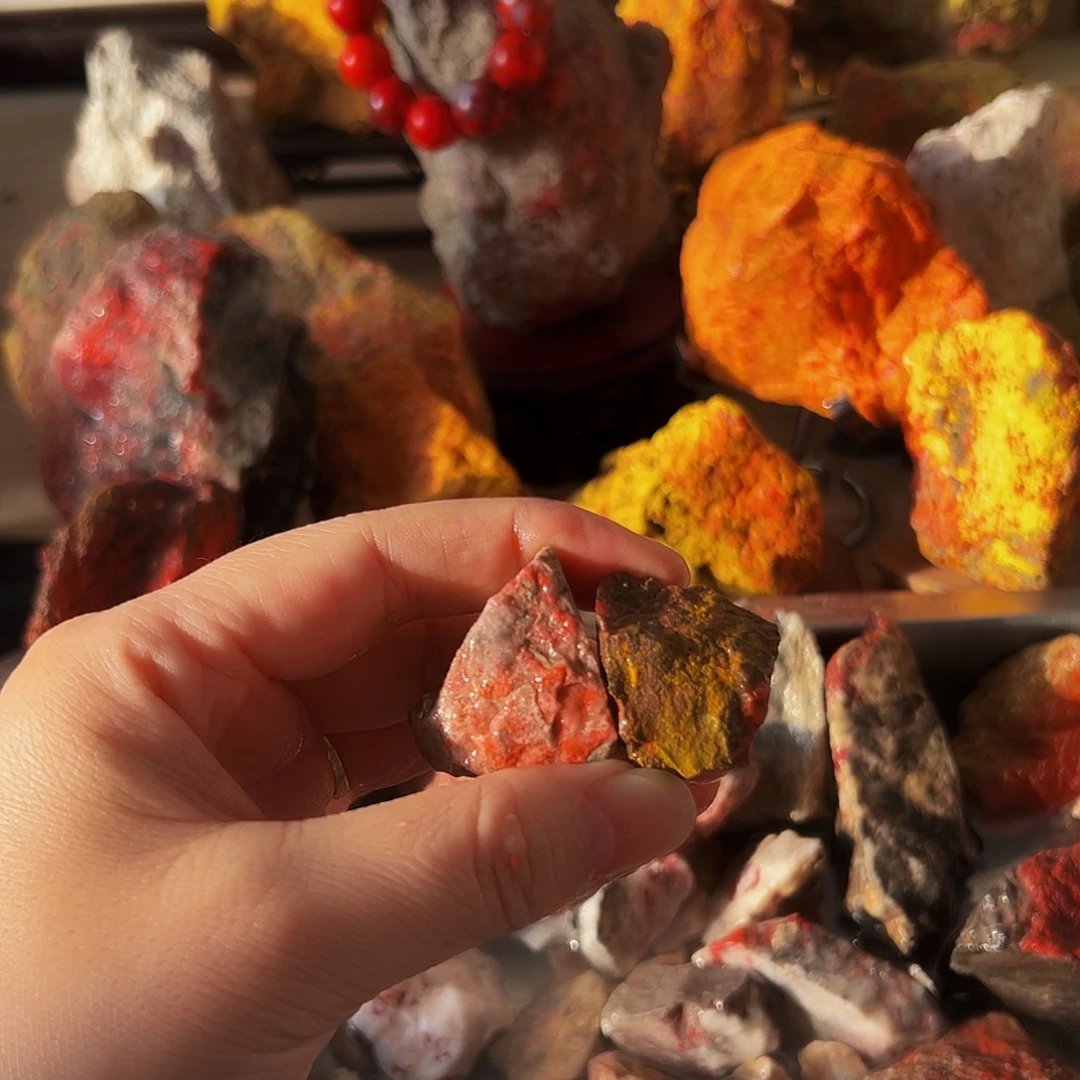 天然辰砂福利朱砂毛料