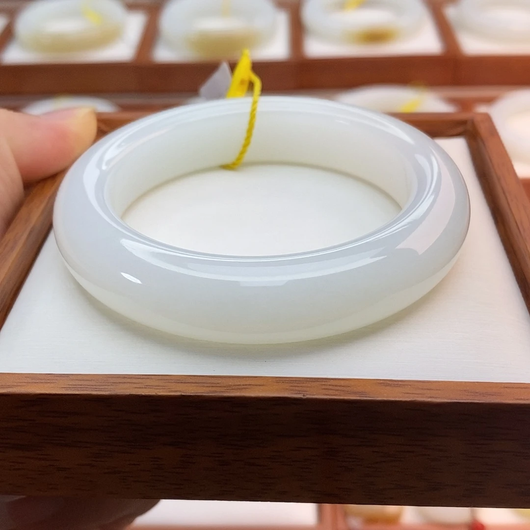 手链未镶嵌和田玉（白玉）