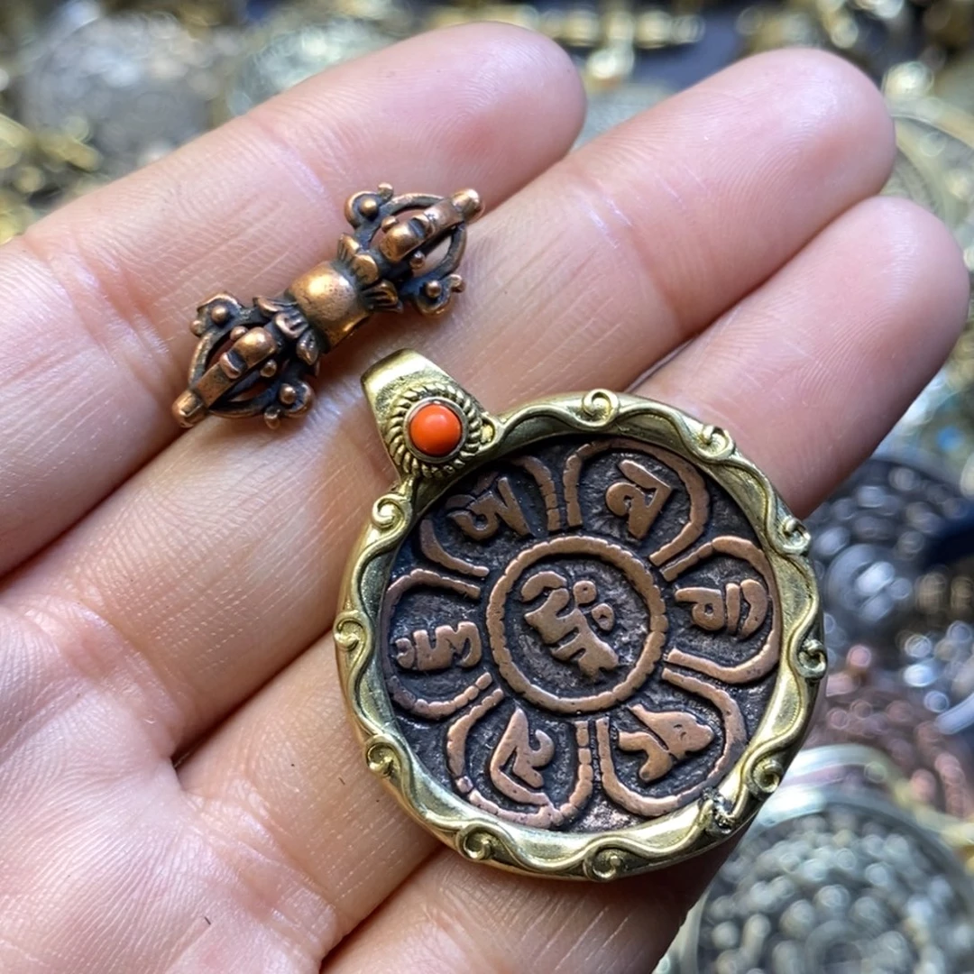 藏式六字箴言牌子搭配