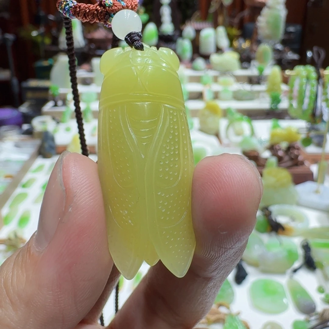 和田玉未镶嵌挂件和田玉黄口蝉一鸣惊人