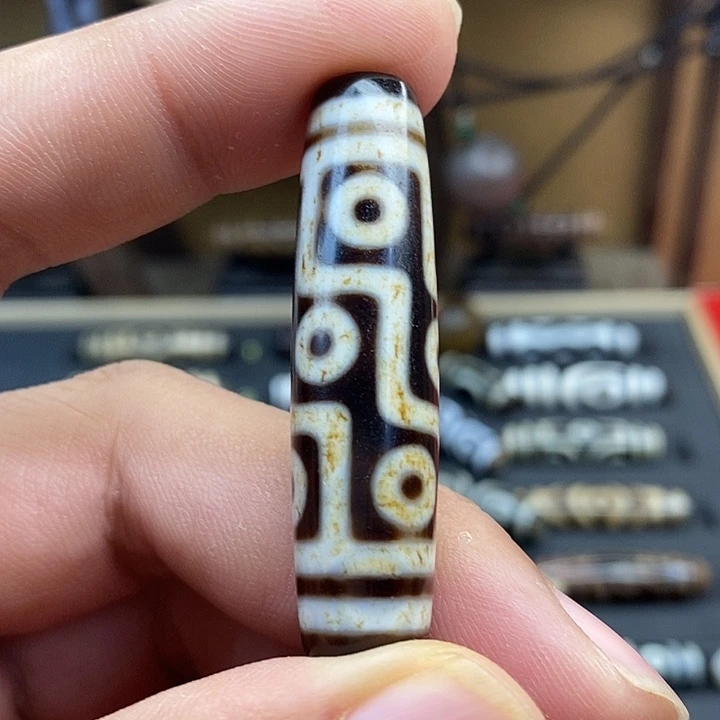 玛瑙/玉髓散珠九眼