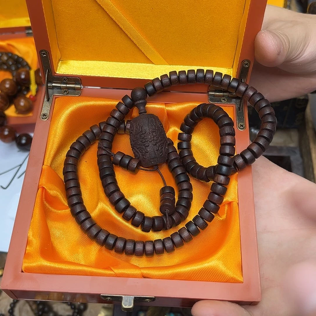 大叶紫檀（黑酸枝木类）