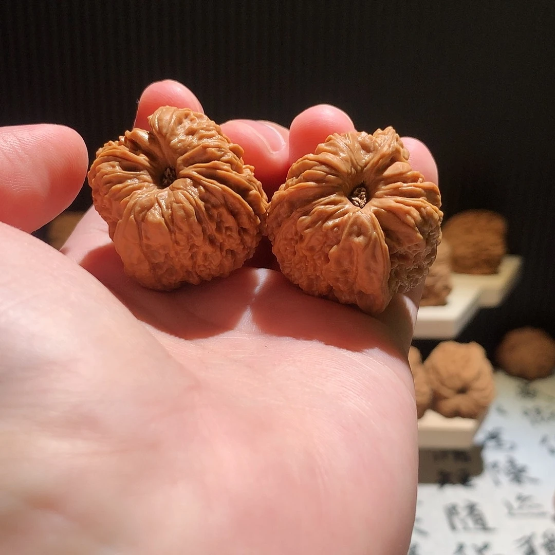文玩核桃把件有****孩34南疆