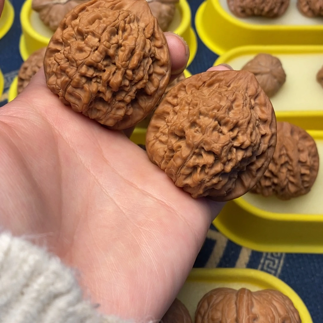 文玩核桃把件43帽子